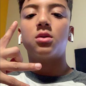 Meet your Posher, Raquel